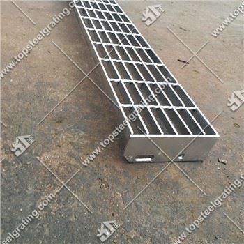 Cầu thang mạ kẽm